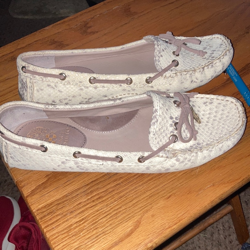 VINCE CAMUTO